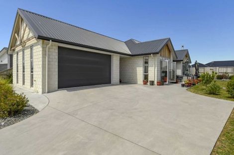 Photo of property in 102 Te Ranga Memorial Drive, Pyes Pa, Tauranga, 3112