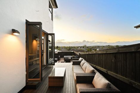 Photo of property in 8 Bishopsworth Way, Huntington, Hamilton, 3210