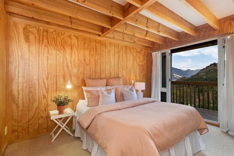 Photo of property in 32b Mackinnon Terrace, Sunshine Bay, Queenstown, 9300