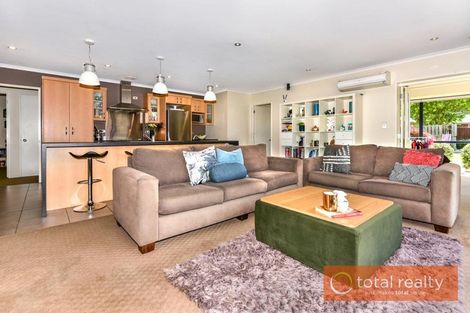 Photo of property in 9 Mcmahon Drive, Aidanfield, Christchurch, 8025