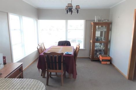 Photo of property in 17 Paterson Avenue, Pukekohe, 2120