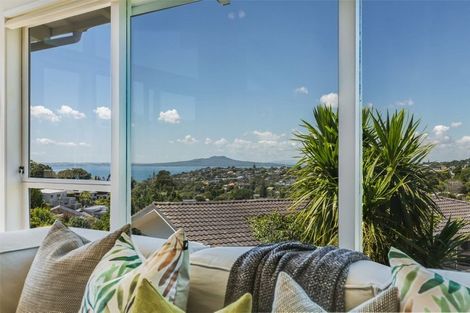 Photo of property in 1/5 Gull Lane, Mairangi Bay, Auckland, 0630