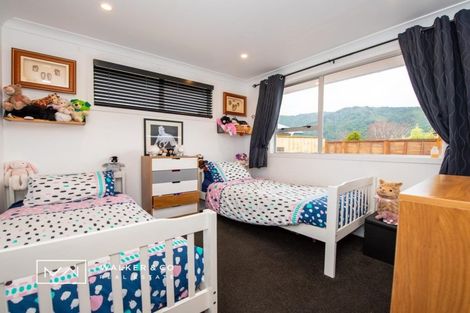 Photo of property in 10 Akron Grove, Totara Park, Upper Hutt, 5018