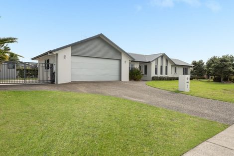 Photo of property in 2 Lamia Grove, Papamoa Beach, Papamoa, 3118