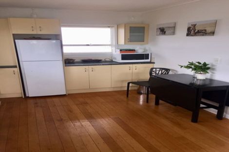 Photo of property in 2/11 Felton Mathew Avenue, St Johns, Auckland, 1072
