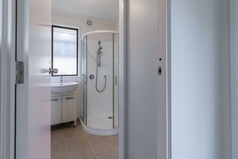 Photo of property in 2/900a Mount Eden Road, Three Kings, Auckland, 1024
