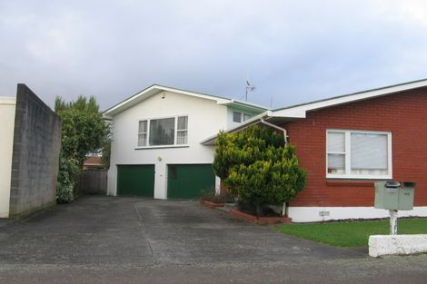 Photo of property in 147-149 Heretaunga Street, Palmerston North, 4414