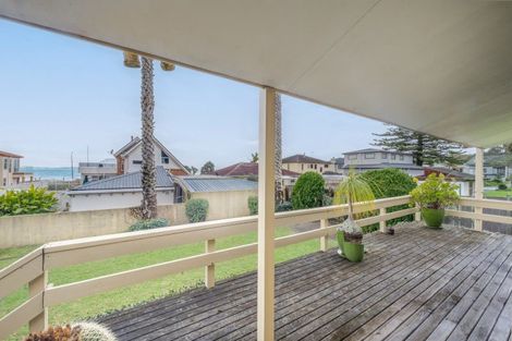 Photo of property in 22 Rogers Avenue, Eastern Beach, Auckland, 2012