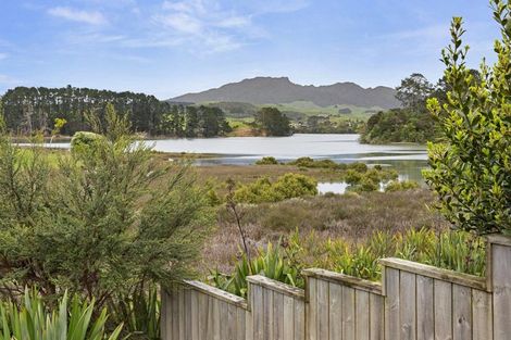 Photo of property in 19 Robertson Street, Raglan, 3225