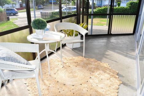 Photo of property in 69 Apollo Parade, Milson, Palmerston North, 4414