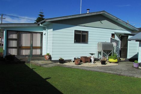Photo of property in 20 Pitt Street, Runanga, 7803