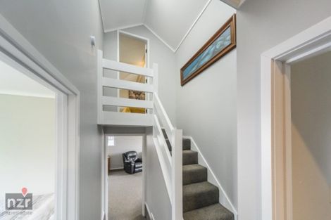 Photo of property in 32 Ferndale Place, Feilding, 4702