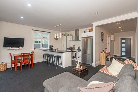 Photo of property in 11 Shamrock Street, Takaro, Palmerston North, 4412