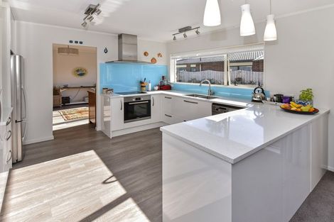 Photo of property in 1 Tolvah Place, Wattle Downs, Auckland, 2103