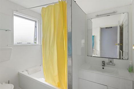 Photo of property in 22 Flay Crescent, Burnside, Christchurch, 8053