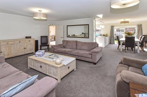 Photo of property in 1 Tolvah Place, Wattle Downs, Auckland, 2103