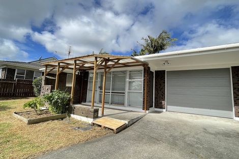 Photo of property in 1/4 Palm Court Drive, Glen Eden, Auckland, 0602