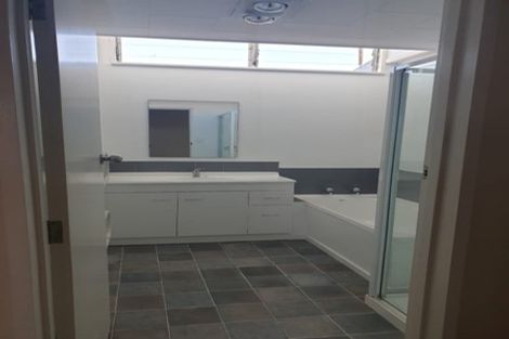 Photo of property in 2/8 Kauri Street, Taradale, Napier, 4112