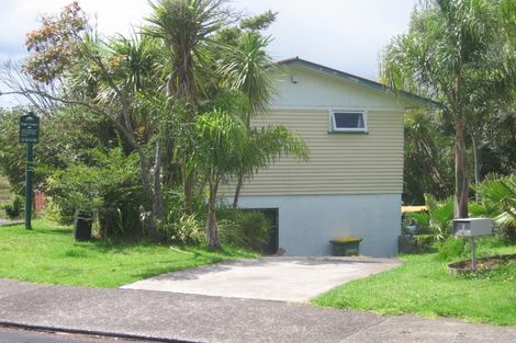 Photo of property in 9 Arahia Street, Northcote, Auckland, 0627