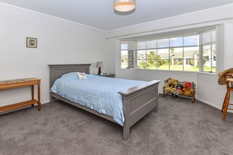 Photo of property in 1 Tolvah Place, Wattle Downs, Auckland, 2103