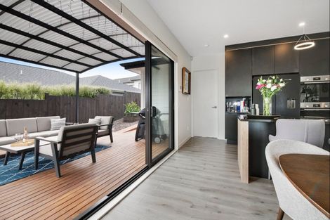 Photo of property in 22 Takurua Terrace, Orewa, 0931