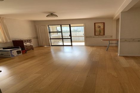 Photo of property in 17 Waller Avenue, Bucklands Beach, Auckland, 2012