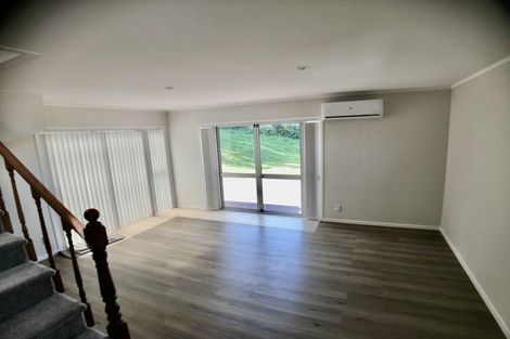 Photo of property in 14 Lavery Place, Sunnynook, Auckland, 0632