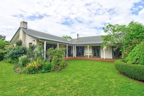 Photo of property in 94 Kahikatea Road, Te Ore Ore, Masterton, 5886