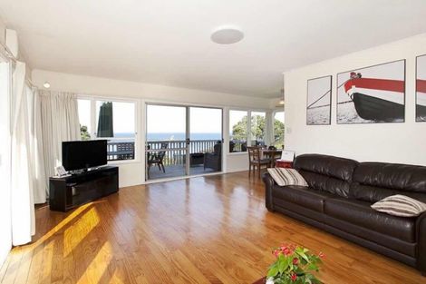 Photo of property in 1009 Whangaparaoa Road, Tindalls Beach, Whangaparaoa, 0930