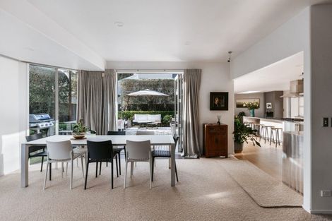 Photo of property in 241 Oceanbeach Road, Mount Maunganui, 3116