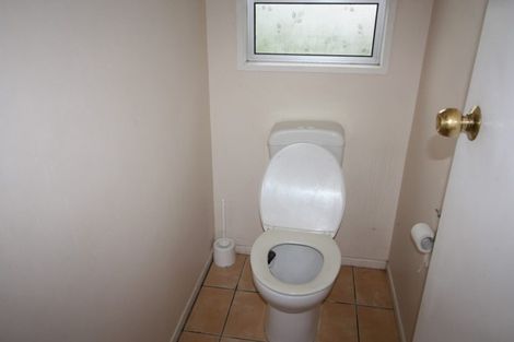 Photo of property in 27 Dunk Place, Milson, Palmerston North, 4414