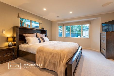 Photo of property in 28 Carlow Grove, Birchville, Upper Hutt, 5018