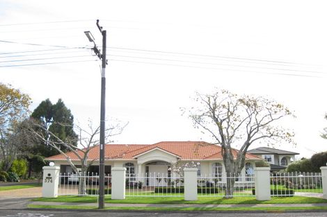 Photo of property in 374 Mangorei Road, Merrilands, New Plymouth, 4312