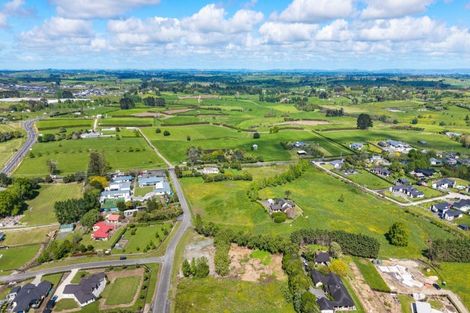 Photo of property in 9 Karaka School Lane, Karaka, 2580