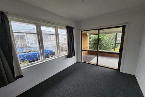 Photo of property in 15 Rogers Road, Manurewa, Auckland, 2102
