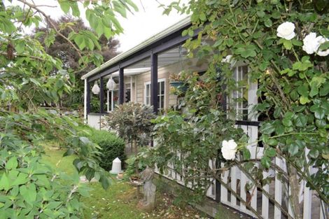 Photo of property in 19 Bell Street, Otaki, 5512