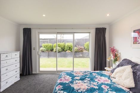 Photo of property in 10 Silicon Way, Fitzherbert, Palmerston North, 4410