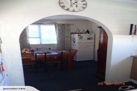 Photo of property in 391 Bucklands Beach Road, Bucklands Beach, Auckland, 2012