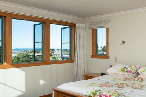 Photo of property in 96 Oceanview Road, Mount Maunganui, 3116