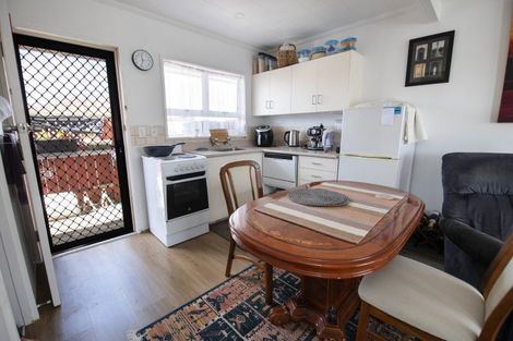 Photo of property in 10/376 Kennedy Road, Pirimai, Napier, 4112