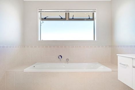 Photo of property in 63b Malta Crescent, Katikati, 3129