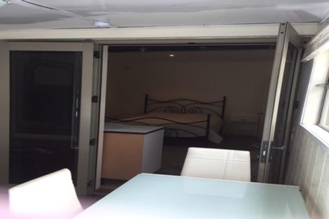 Photo of property in 19 Oakford Park Crescent, Greenhithe, Auckland, 0632