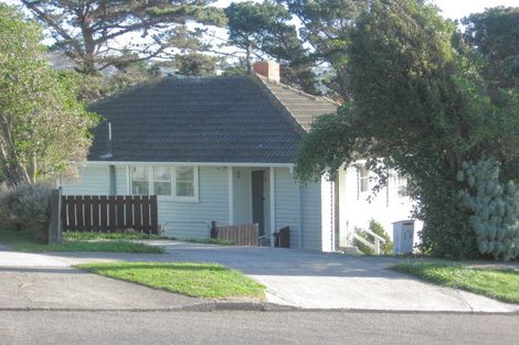 Photo of property in 14 Spur Grove, Titahi Bay, Porirua, 5022