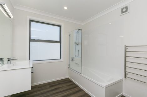 Photo of property in 1 Rarangi Way, Owhiro Bay, Wellington, 6023