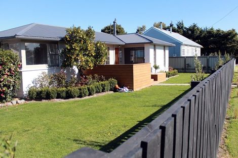 Photo of property in 10 Taumutu Road, Southbridge, 7602