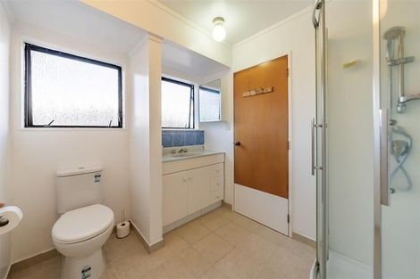 Photo of property in 10 Ordley Grove, Tawa, Wellington, 5028