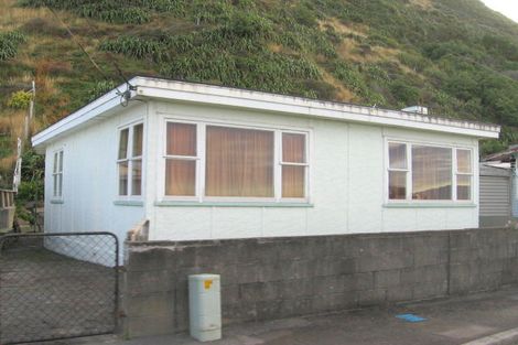 Photo of property in 166 Owhiro Bay Parade, Owhiro Bay, Wellington, 6023