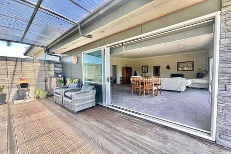 Photo of property in 8 Ocean View Road, Cable Bay, 0420