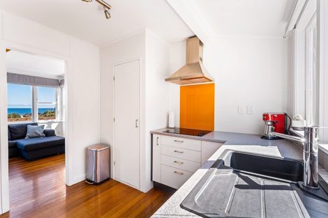 Photo of property in 32 Cluny Road, Plimmerton, Porirua, 5026