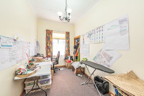 Photo of property in 1 Parkes Avenue, Saint Johns Hill, Whanganui, 4501